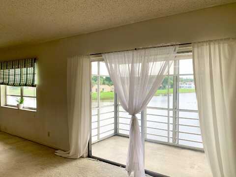 198 Lake Frances Drive, West Palm Beach, FL 33411