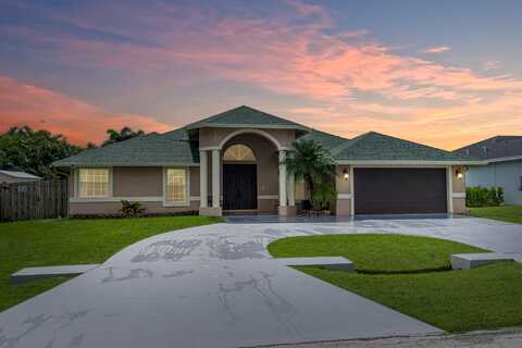 5860 NW Corso Avenue, Port Saint Lucie, FL 34986