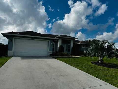 538 SW Kabot Avenue, Port Saint Lucie, FL 34953