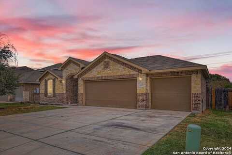 513 BRIAR LN, New Braunfels, TX 78132