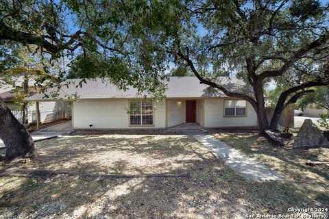 606 Hillclimb, Canyon Lake, TX 78133