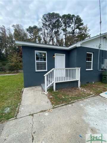 110 W 76th Street, Savannah, GA 31405