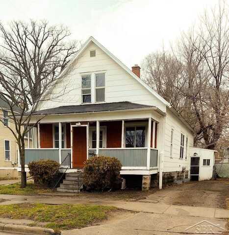 609 11th, Bay City, MI 48708