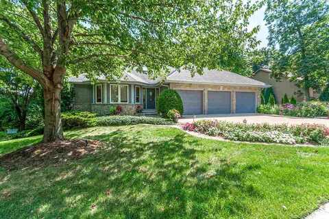 722 Pleasant Oak Drive, Oregon, WI 53575