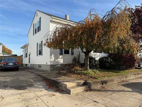 32 Windsor Road, Pawtucket, RI 02861