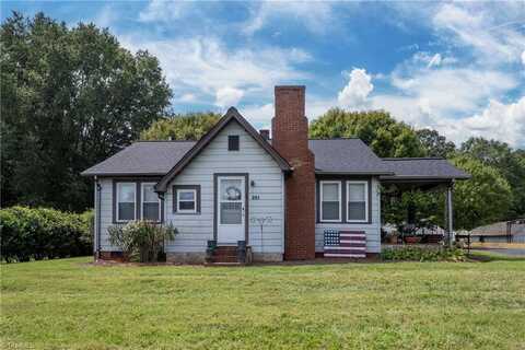 691 Salisbury Street, Mocksville, NC 27028