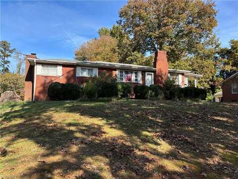 5041 Butterfield Drive, Winston Salem, NC 27105