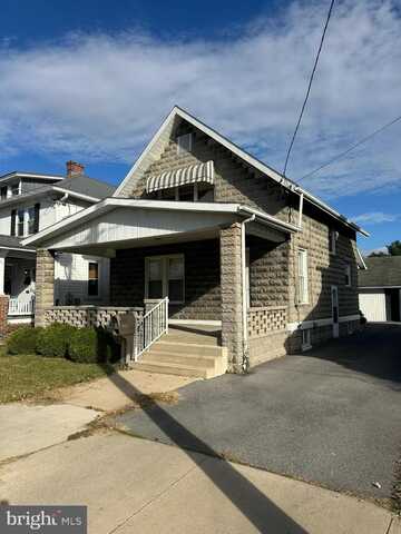 452 S FOURTH STREET, CHAMBERSBURG, PA 17201