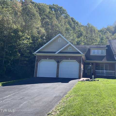 251 Cresswood Drive, Richlands, VA 24641