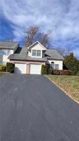 36 Lakeridge Dr, Hempfield Twp - WML, PA 15601