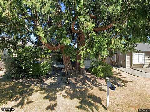 106Th, BELLEVUE, WA 98004