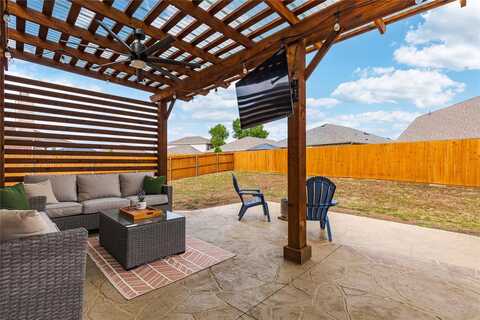 Christopher Creek, LITTLE ELM, TX 75068