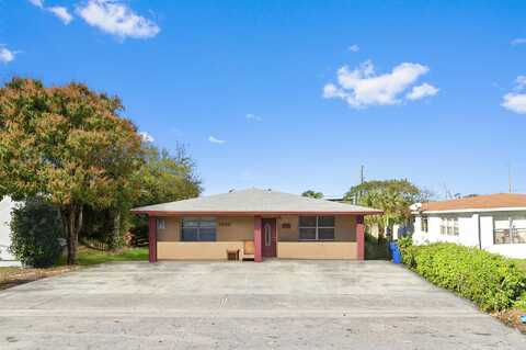 31St, RIVIERA BEACH, FL 33404