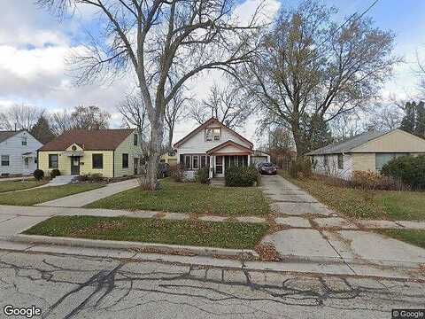 Birchwood, CUDAHY, WI 53110