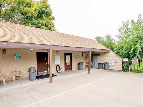 Green Circle, HOPKINS, MN 55343