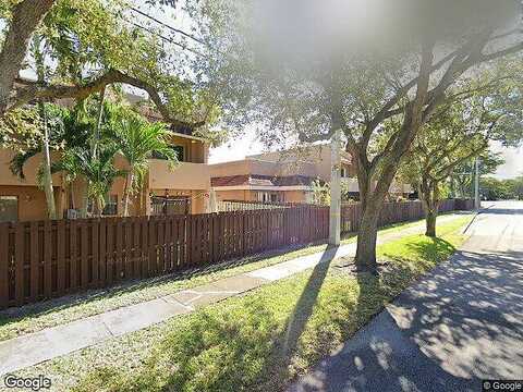 Las Palmas, PEMBROKE PINES, FL 33025