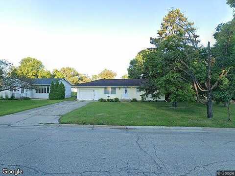 Broadway, DETROIT LAKES, MN 56501