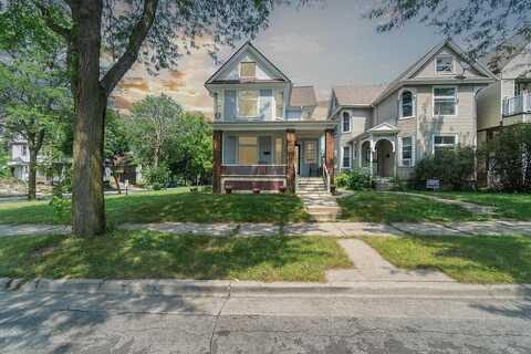 Mckinley, MILWAUKEE, WI 53205