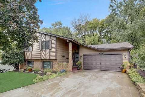 Court, BURNSVILLE, MN 55337
