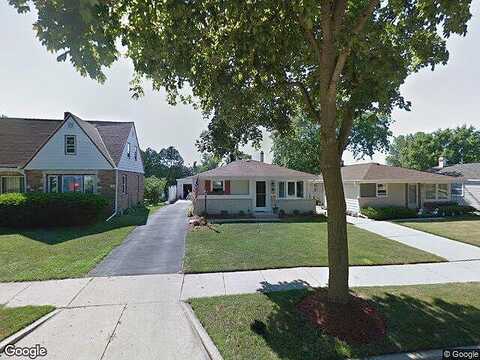 97Th, MILWAUKEE, WI 53227