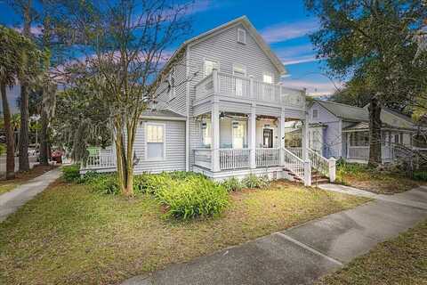 6Th, FERNANDINA BEACH, FL 32034