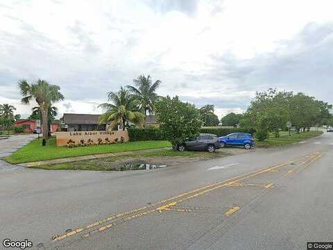 194Th, MIAMI GARDENS, FL 33055