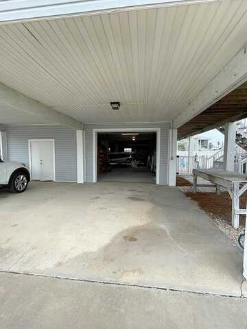 Gulf Beach, EASTPOINT, FL 32328