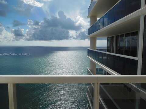 Ocean, HALLANDALE BEACH, FL 33009