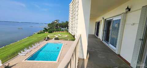 Bayshore Dr #402, Pensacola, FL 32507