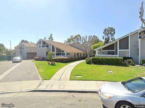 Cod Cir, Huntington Beach, CA 92647