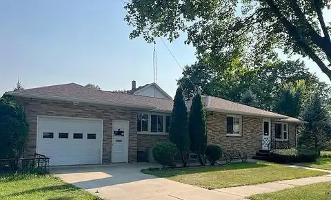 W Sherman Avenue, Fort Atkinson, WI 53538