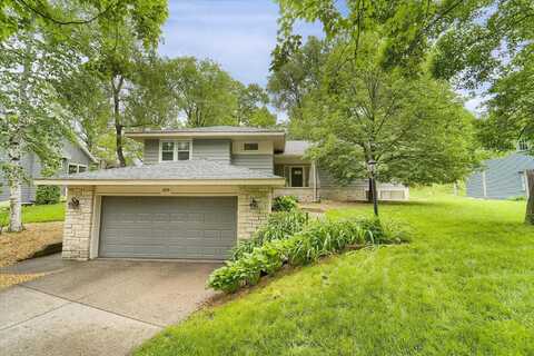 S Westwood Drive S, Golden Valley, MN 55416