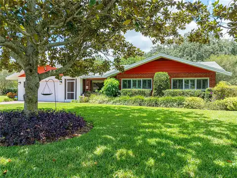 Hampden Road Se, Winter Haven, FL 33884