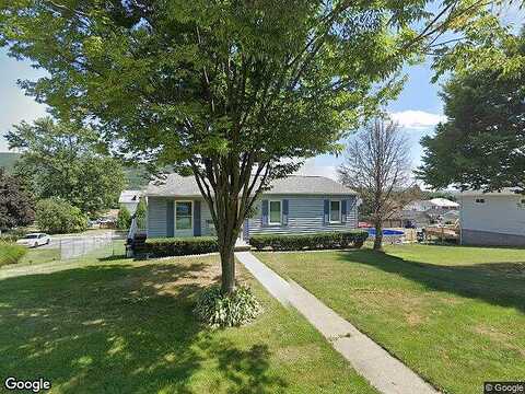 Grant Ave, Altoona, PA 16602