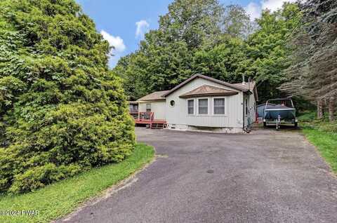 Windemere Court, Lake Ariel, PA 18436