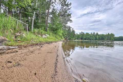 Woodland Dr, Rhinelander, WI 54501