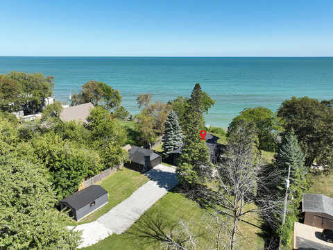 14Th Pl, Kenosha, WI 53140