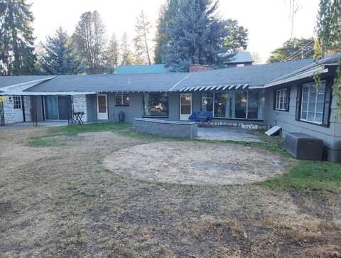 N 2Nd St, Chewelah, WA 99109