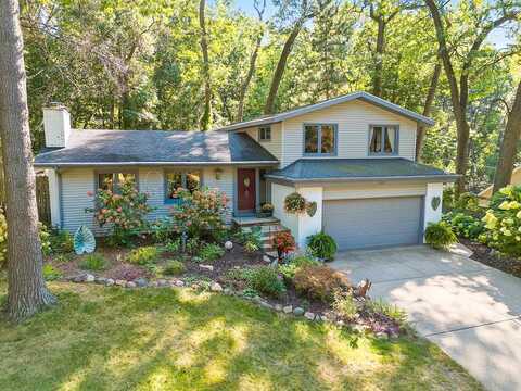 St Ann Drive, Green Bay, WI 54311