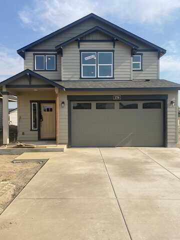 Nw 7Th Lane, Redmond, OR 97756