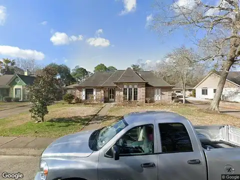 Olde Oaks Dr, Dickinson, TX 77539