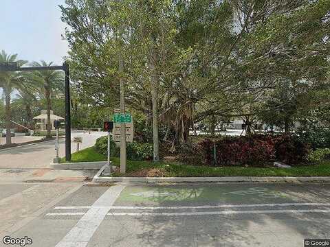 Gulf Shore Blvd N Ph 3, Naples, FL 34103