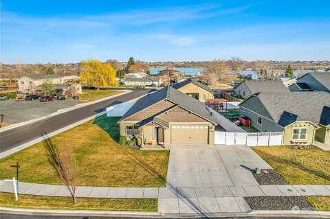 W Wesley Place W, Moses Lake, WA 98837