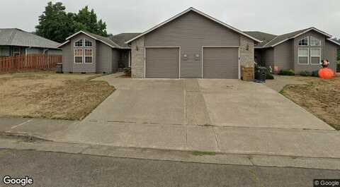 2945/2925 Kalmia Ct, Sweet Home, OR 97386