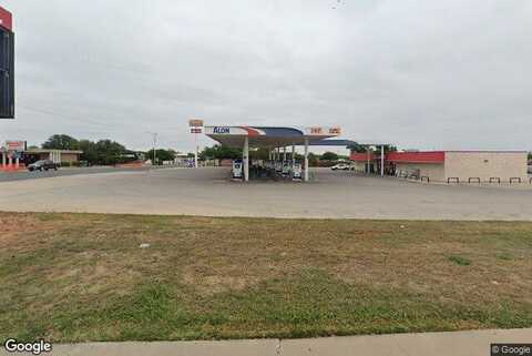 Cherry St, Sweetwater, TX 79556