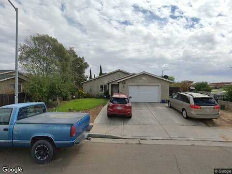 Emerald Ln, Madera, CA 93638