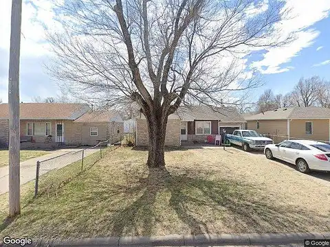 8Th, HUTCHINSON, KS 67501