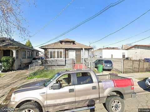 90Th, OAKLAND, CA 94603