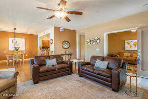 E El Lago Boulevard 1019, Fountain Hills, AZ 85268