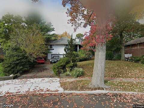 Evergreen, WESTBURY, NY 11590